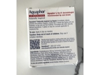 Aquaphor Naturally Inspired Lip Repair Stick, Aloe Vera, 0.17 oz/4.8 g, Pack of 3 - thumbnail 3