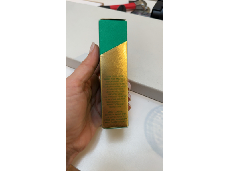 R+Co Bleu Optical Illusion Smoothing Oil