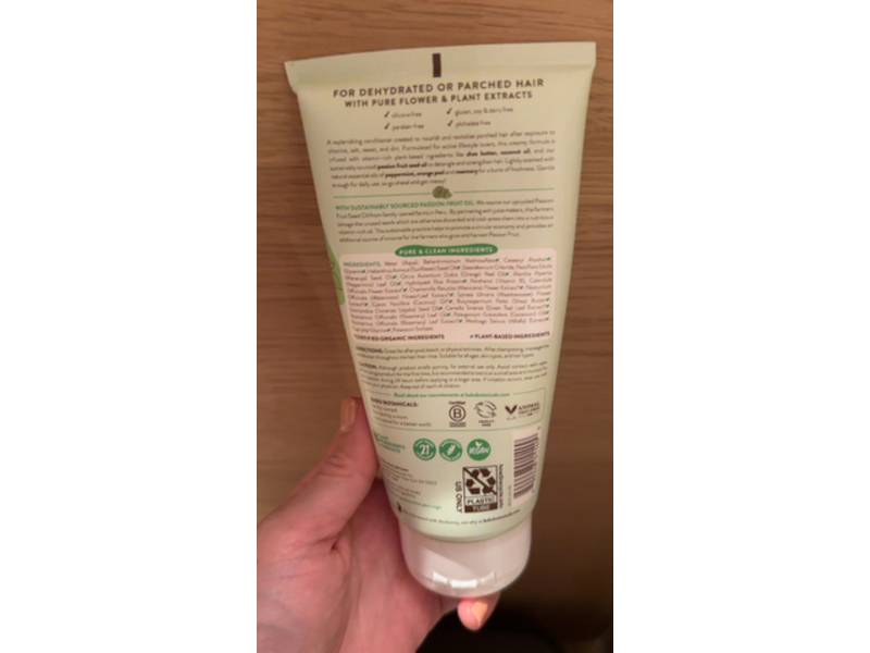 Babo Botanicals Swim & Sport Conditioner, Citrus Mint & Passion Fruit, 6 fl oz/180 mL