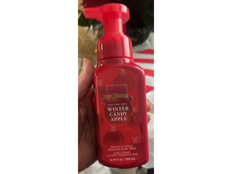 Bath & Body Works Gentle & Clean Foaming Hand Soap, Winter Candy Apple, 8.75 fl oz/259 mL