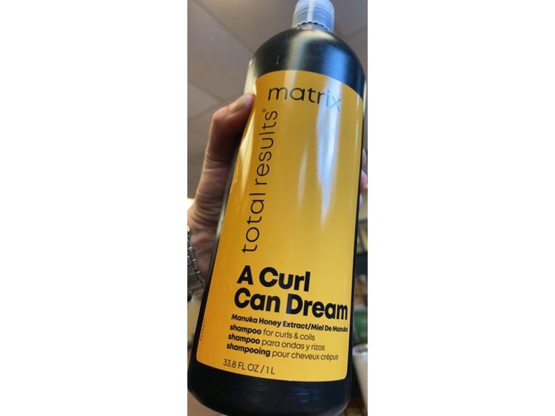 Matrix Total Results A Curl Can Dream Shampoo, Manuka Honey Extract, 33.8 fl oz/1 L