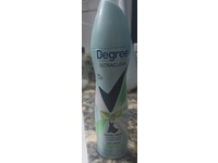 Degree Ultraclear Black + White Antiperspirant Deodorant Dry Spray, Pure Aloe Scent, 3.8 oz/107 g, Pack Of 4 - thumbnail 2