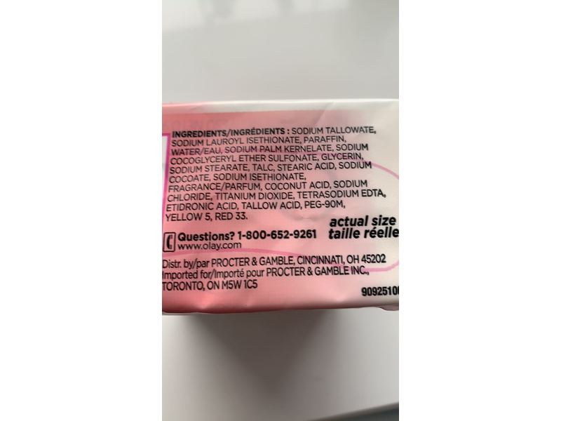 Olay Fresh Outlast Cooling White Strawberry and Mint Beauty Bar, 4 Count