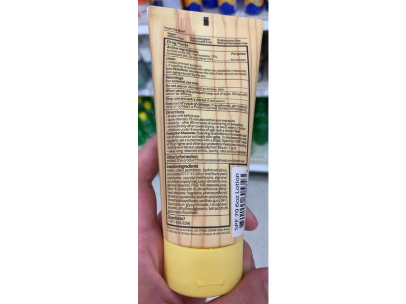 Sun Bum Premium Moisturizing Sunscreen Lotion, SPF 70, 6 fl oz/177 mL