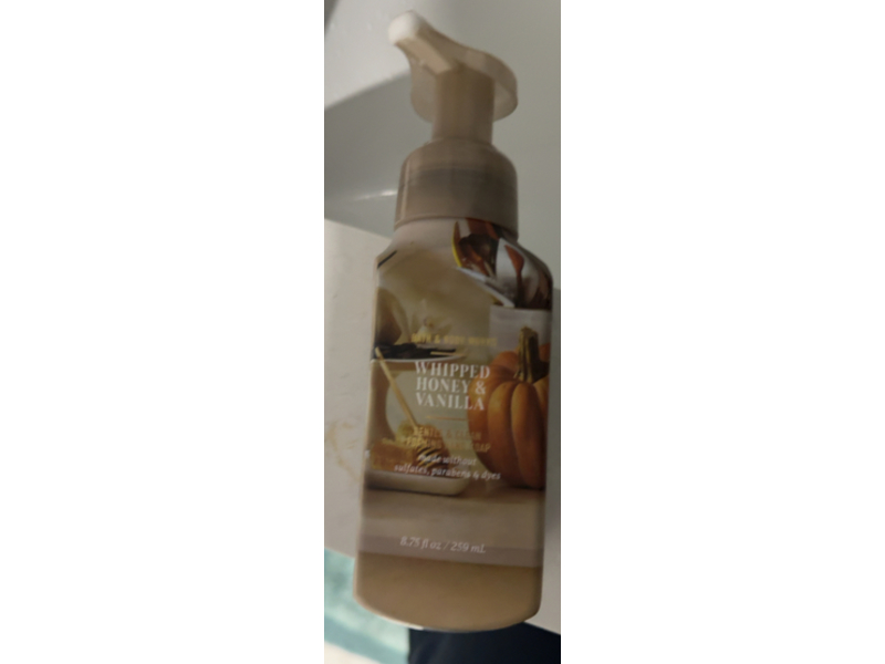 Bath & Body Works Gentle & Clean Foaming Hand Soap, Whipped Honey & Vanilla, 8.75 fl oz/259 mL