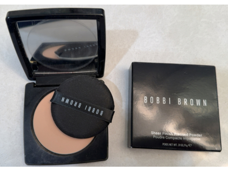 Bobbi Brown Sheer Finish Pressed Powder, Warm Natural, 0.31 oz/9 g