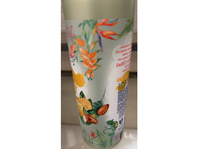 Suave Kids Moisturizing Curls Shampoo, Sweet Almond & Honey, 16.5 fl oz/488 mL