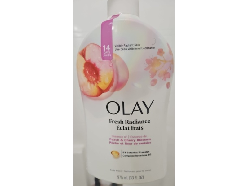 Olay Fresh Radiance Body Wash, Peach & Cherry Blossom, 33 fl oz/975 mL