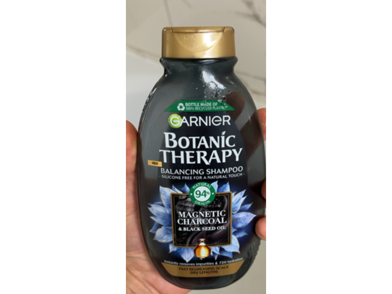 Garnier Botanic Therapy Balancing Shampoo, Magnetic Charcoal & Black Seed Oil, 250 mL