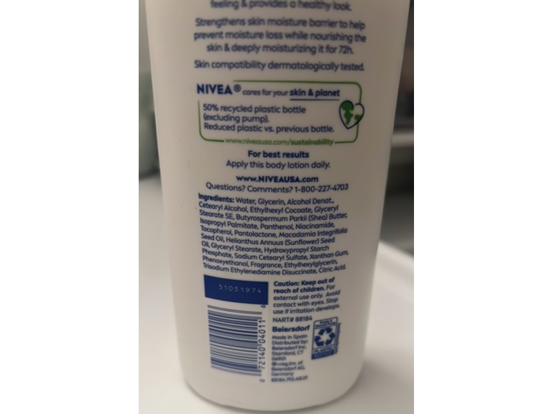 Nivea Intense Healing Body Lotion, Glycerin + Provitamin B5 + Niacinamide, 13.5 fl oz/400 mL