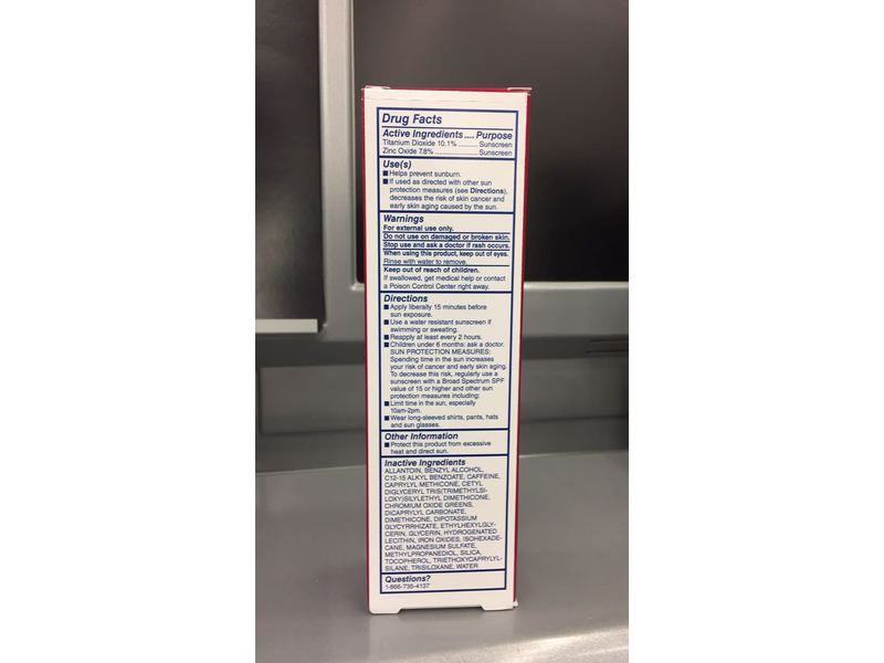 Cetaphil Redness Relieving Daily Facial Tinted Moisturizer, SPF 40, 1.7 fl oz (50 mL)