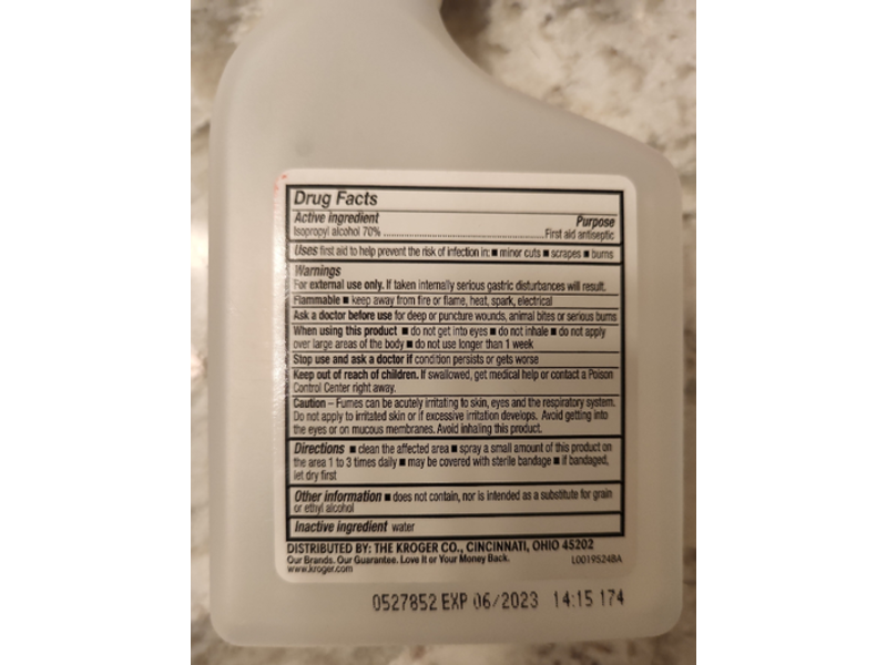 Kroger First Aid Antiseptic, 70% Isopropyl Alcohol, 10 fl oz/295 mL