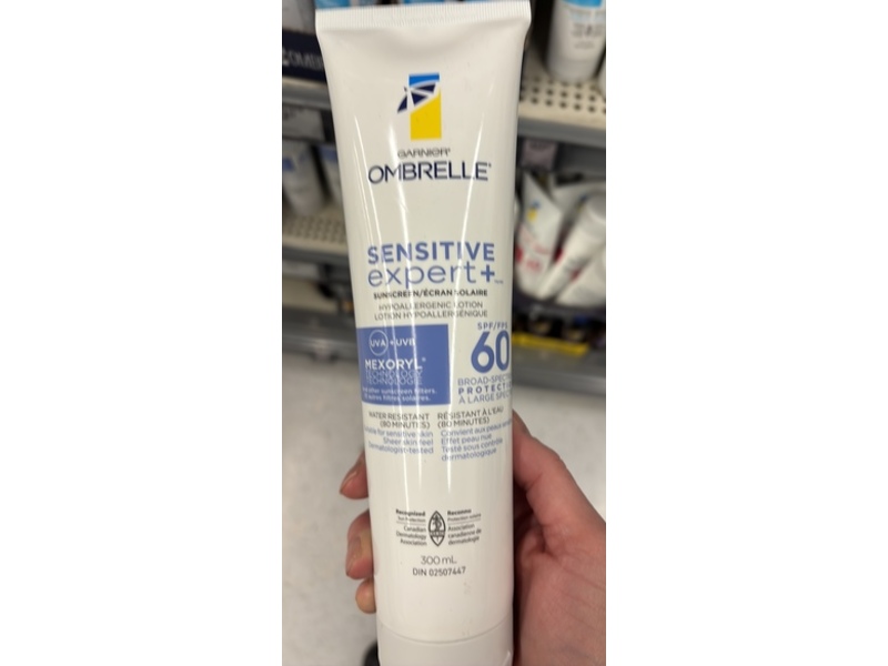 Garnier Ombrelle Sensitive Expert Sunscreen Lotion, SPF 60, 300 mL