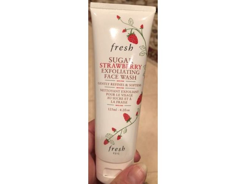Fresh Exfoliating Face Wash, Sugar Strawberry, 4.2 fl oz/125 mL