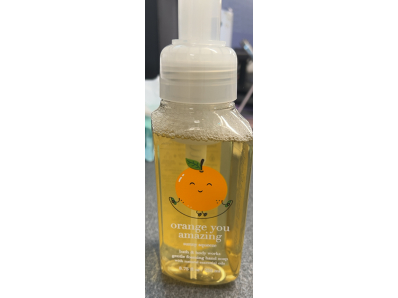 Bath & Body Works Gentle Foaming Hand Soap, Orange You Amazing, 8.75 fl oz/259 mL