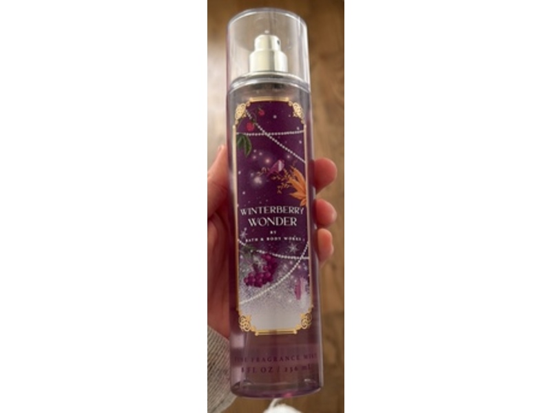 Bath & Body Works Fragrance Mist, Winterberry Wonder, 8 fl oz/236 mL