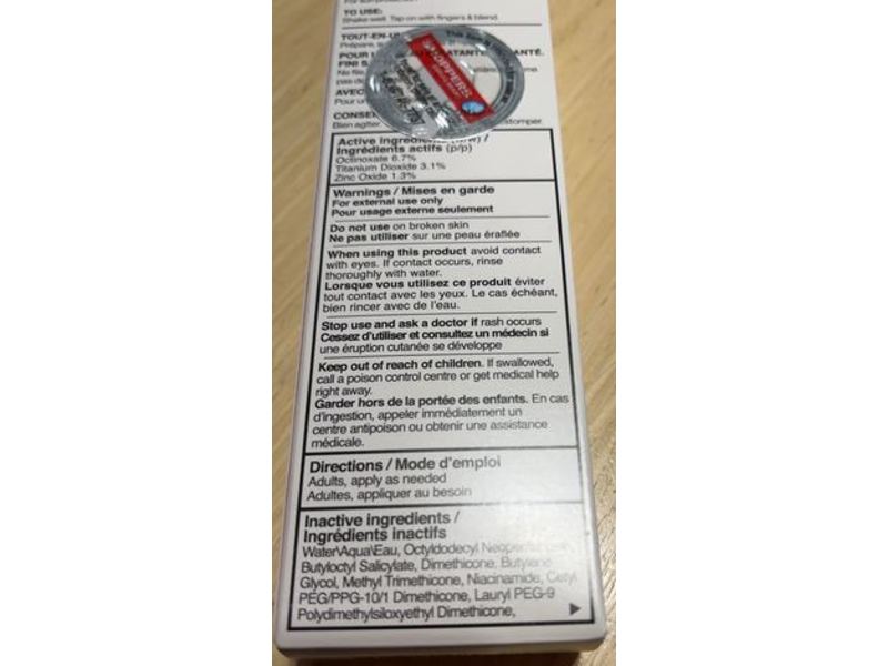 Smashbox Halo Healthy Glow All-In-One Tinted Moisturizer, SPF 25, Light Medium, 40 mL