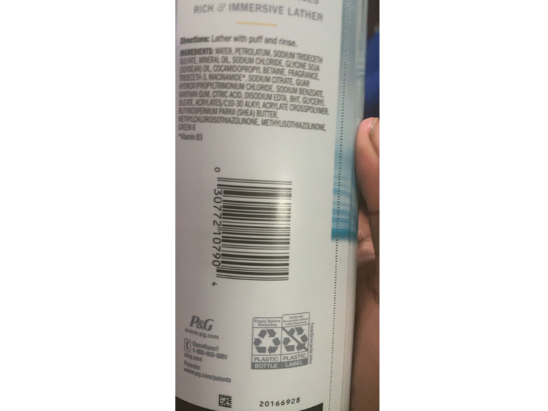 Olay Indulgent Moisture Body Wash, Guava & Coconut Oil, 20 fl oz/591 mL