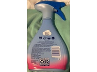 Febreze Fabric Refresher, Downy April Fresh, 16.9 fl oz/500 mL, Pack of 2 - Image 4