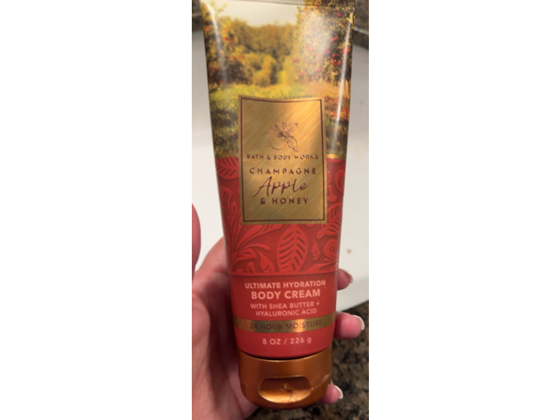 Bath & Body Works Ultimate Hydration Body Cream, Champagne Apple & Honey, 8 oz/226 g