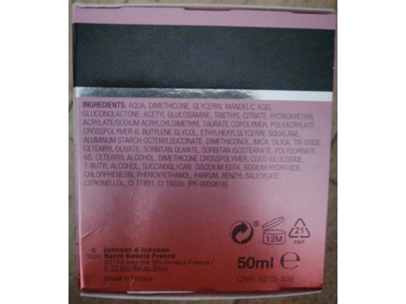 Neutrogena Glow Boost Revitalizing Day Cream, 50 mL