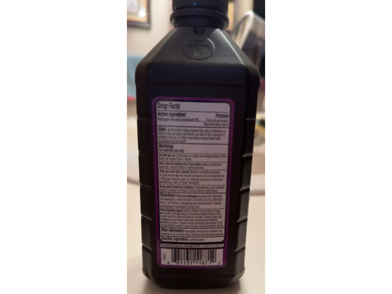 Equate Hydrogen Peroxide Topical Solution First Aid Antiseptic, 16 fl oz/473 mL