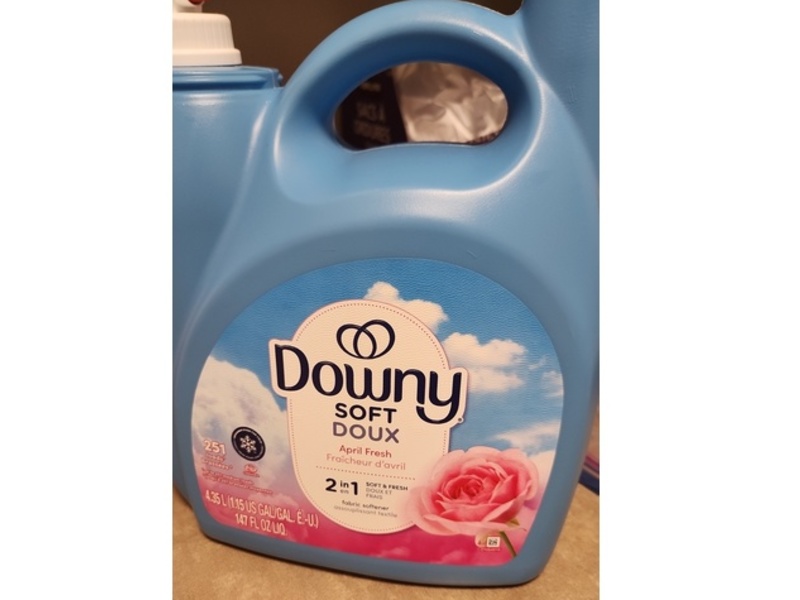 Downy Fabric Softener, April Fresh, 251 Loads, 147 fl oz/4.35 L