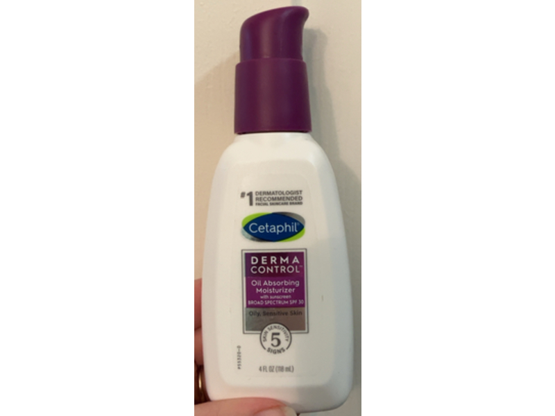 Cetaphil Derma Control Oil Absorbing Moisturizer, SPF 30, 4 fl oz/118 mL