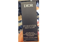 Dior Forever Skin Glow Flawless Radiant Skin True Foundation, 2 Warm Peach, SPF 25, Hyaluronic + Niacinamide + Peptide, 1 fl oz/30 mL - thumbnail 2