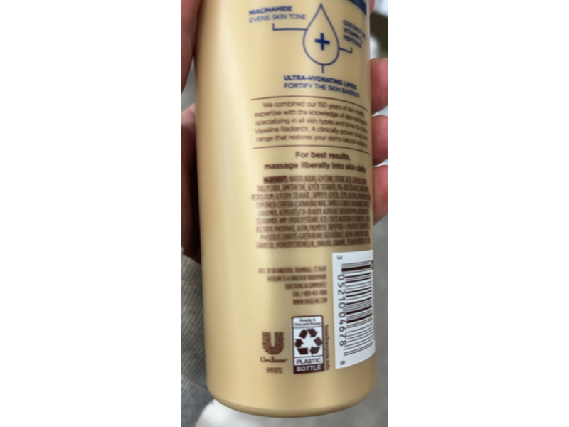 Vaseline Radiant Nourishing Body Lotion, 1% Niacinamide + Coconut Oil + Vitamin C + Peptides, 11 fl oz/325 mL