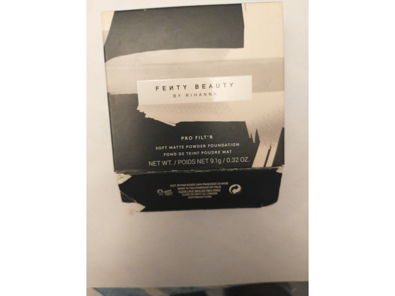 Fenty Beauty Pro Filt'r Soft Matte Powder Foundation - 185