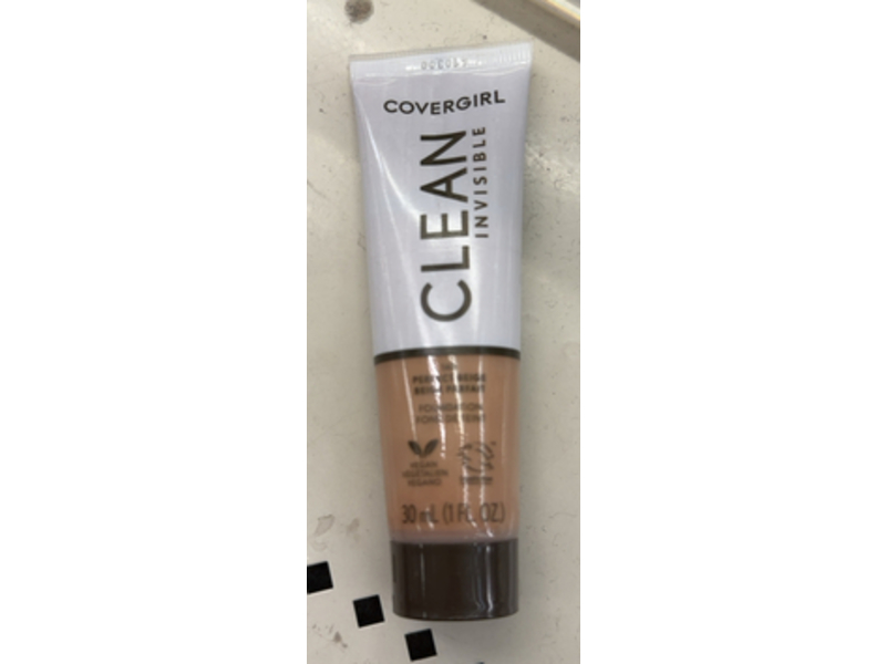 Covergirl Clean Invisible Foundation, Perfect Beige, 1 fl oz/30 mL