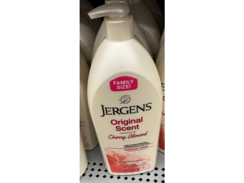 Jergens Original Scent Dry Skin Moisturizer, Cherry Almond, 33.8 fl oz/1000 mL