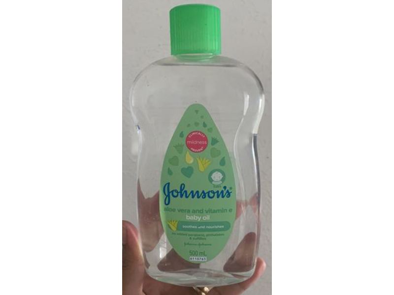 Johnson's Baby Oil, Aloe Vera & Vitamin E, 500 mL