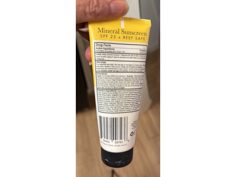Beauty By Earth Sunscreen, SPF 25, 4 fl oz/118 mL