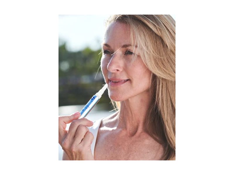 iS Clinical Youth Lip Elixir, 0.12 oz/3.5 g