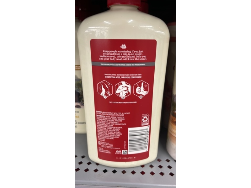 Old Spice Volcano Exfoliate Moisture Body Wash, Dark Cedar + Amber, 30 fl oz/887 mL