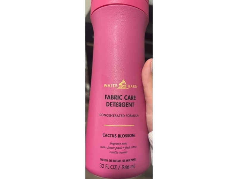 Bath & Body Works White Barn Fabric Care Detergent, Cactus Blossom, 32 fl oz/946 mL