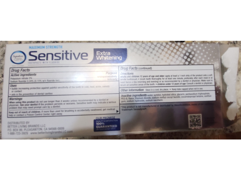 Signature Care Sensitive Extra Whitening Toothpaste With Fluoride, 4 oz/113 g, Pack Of 2