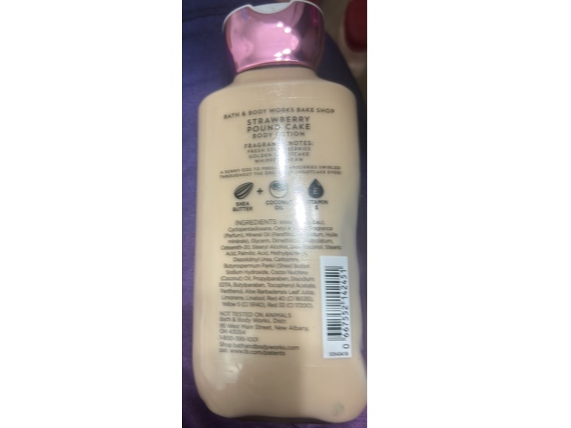 Bath & Body Works Body Lotion, Strawberry Pound Cake, 8 fl oz/ 236 mL