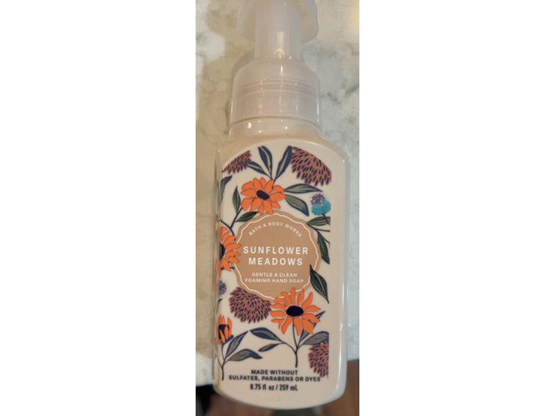 Bath & Body Works Gentle & Clean Foaming Hand Soap, Sunflower Meadows, 8.75 fl oz/259 mL