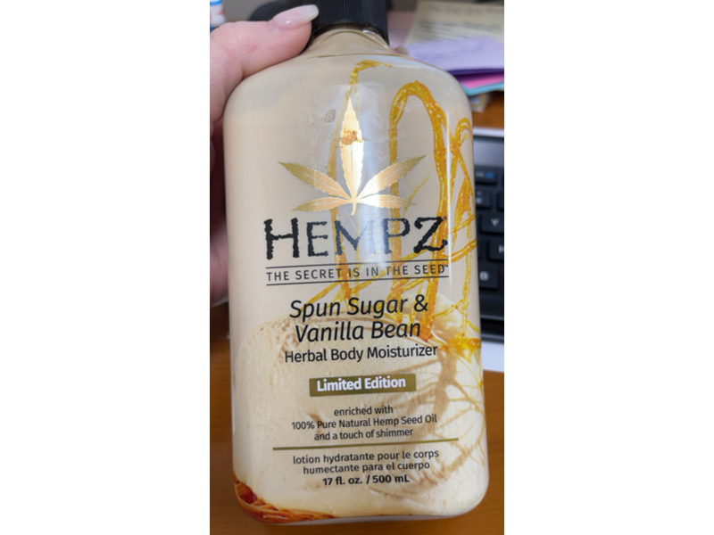 Hempz Herbal Body Moisturizer Lotion, Spun Sugar & Vanilla Bean, 17 fl oz/500 mL