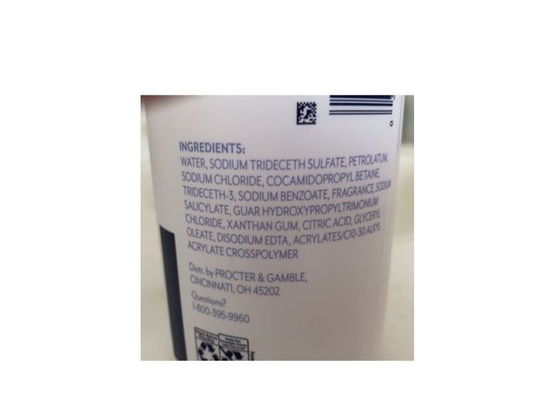 Ivory Gentle Moisturizing Body Wash, Hint Of Coconut Scent, 17.9 fl oz/530 mL