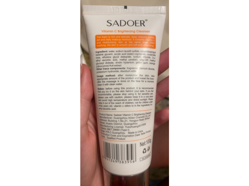Sadoer Vitamin C Brightening Cleanser, Fresh Orange Essence, 3.52 fl oz/100 g
