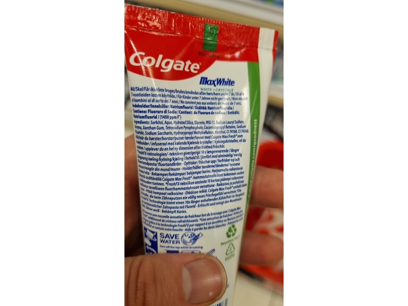 Colgate Max White Crystals Toothpaste, Crystal Mint, 75 mL