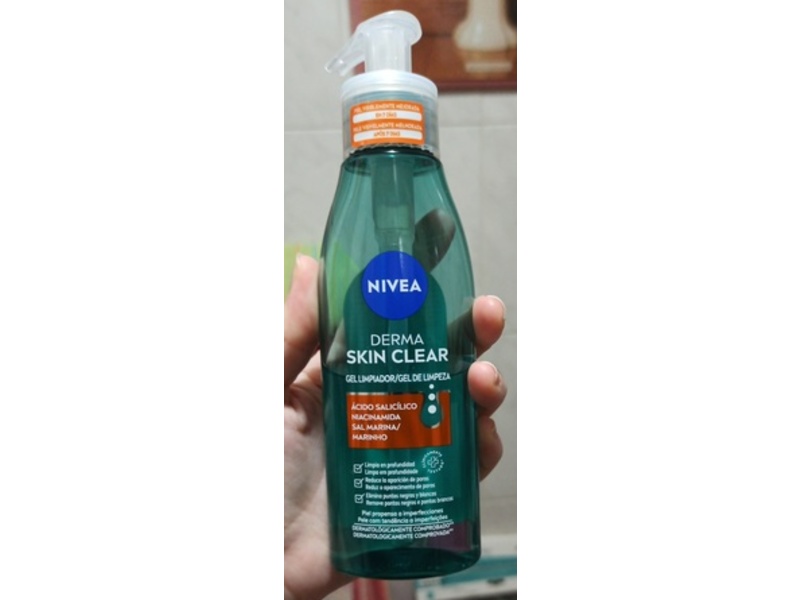 Nivea Derma Skin Clear Wash Gel, 150 mL