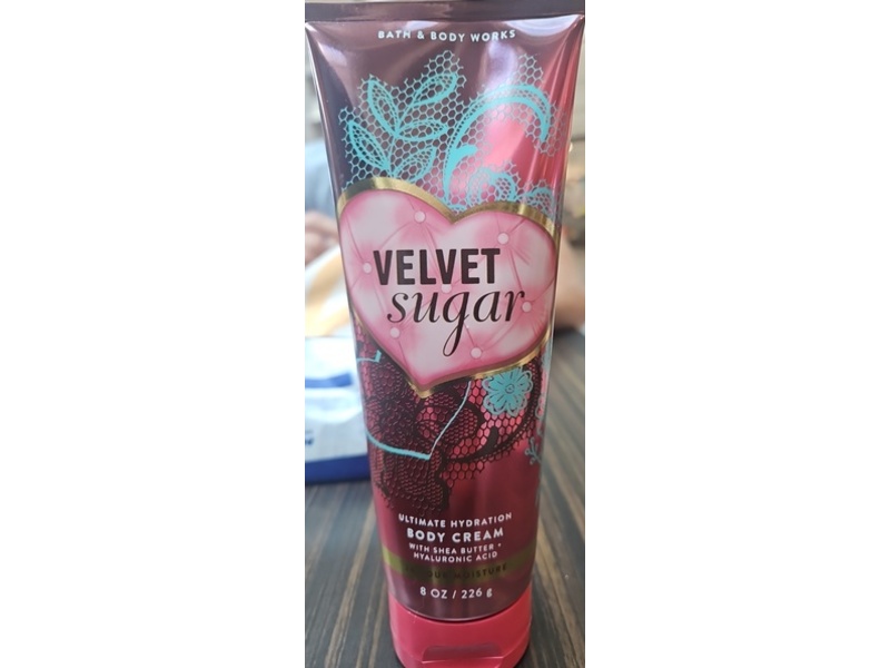 Bath And Body Works Ultimate Hydration Body Cream, Velvet Sugar, 8 fl oz/226 g