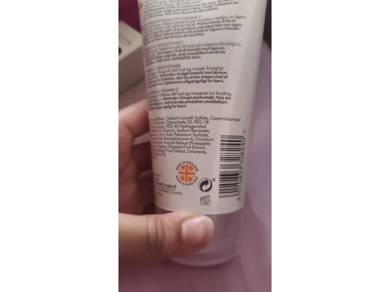 Creightons Daily Brightening Wash, Vitamin C Superfruits, 5.07 fl oz/150 mL