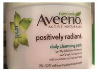 Aveeno Active Naturals Positively Radiant Cleansing Pads, 28 Count - thumbnail 2