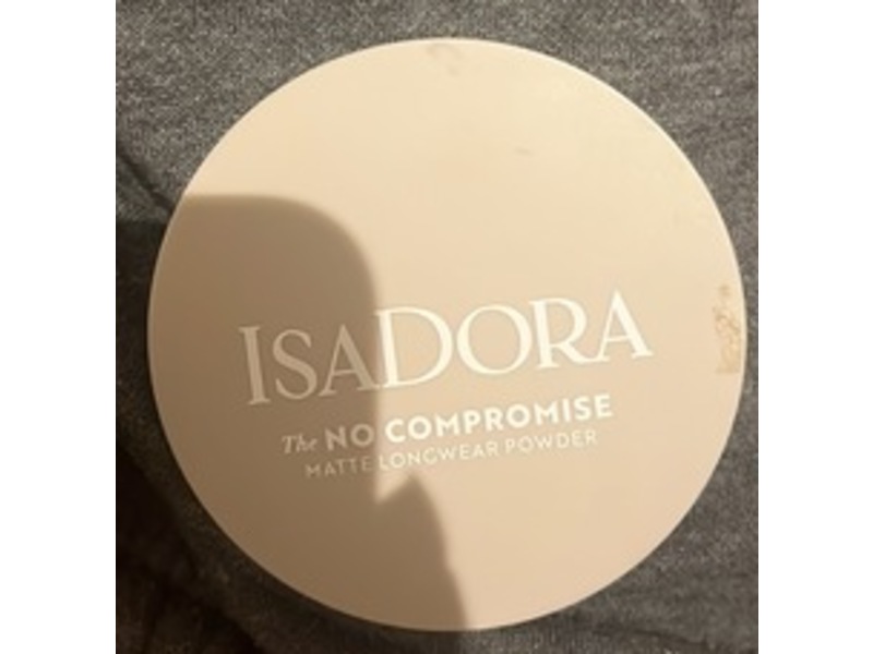 Isadora The No Compromise Matte Longwear Powder, 61 Cool Ivory